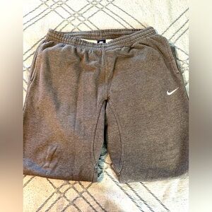 Nike Men’s Sweat Pants Size Large